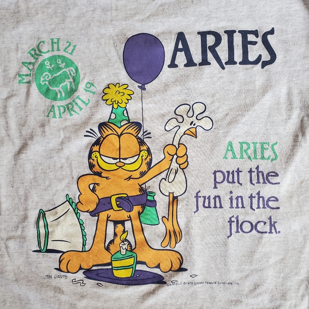 Vintage Garfield Aries zodiac tee shirt OSFA